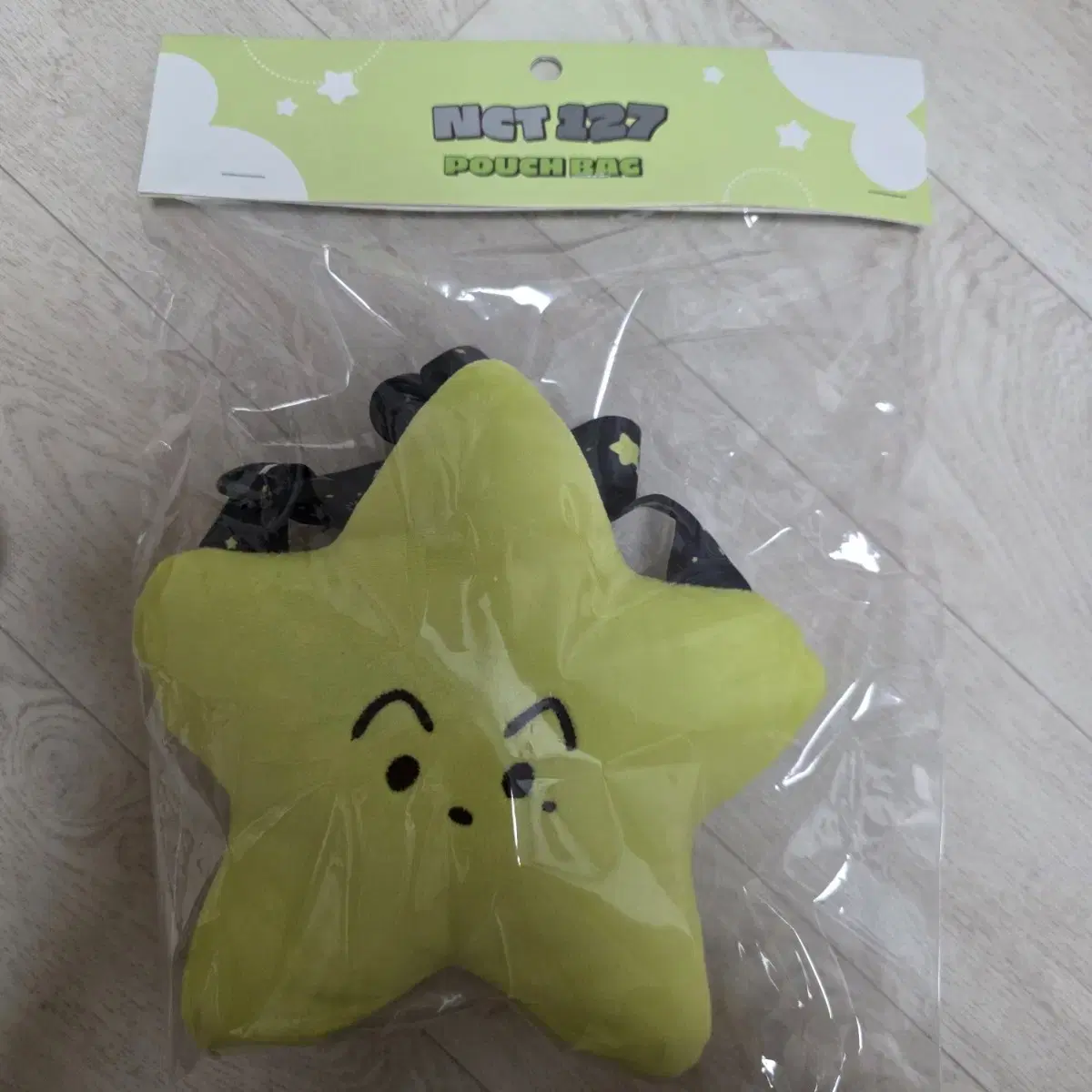 NCT | 엔시티 NCT 127 Mark Star Bubble Keyring Everland MD